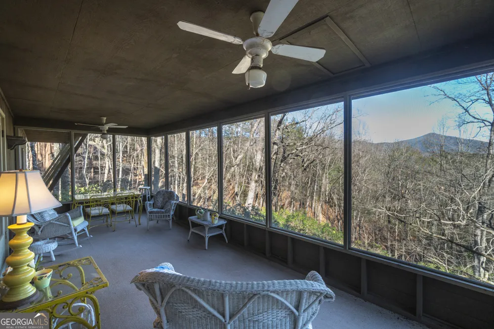 722 Woodbrier Sautee Nacoochee, GA 30571