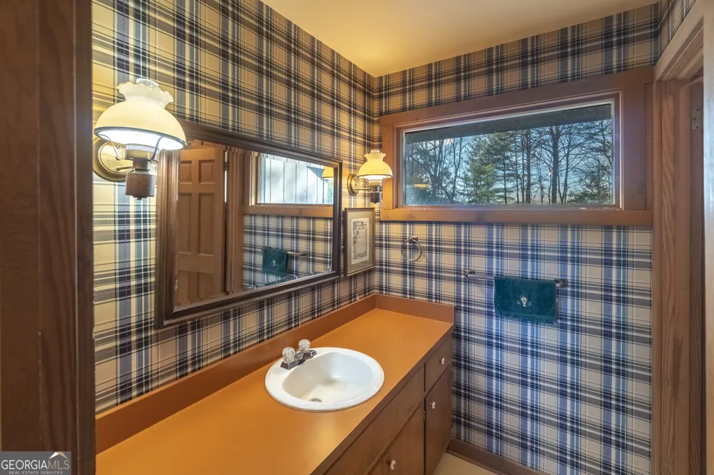 722 Woodbrier Sautee Nacoochee, GA 30571