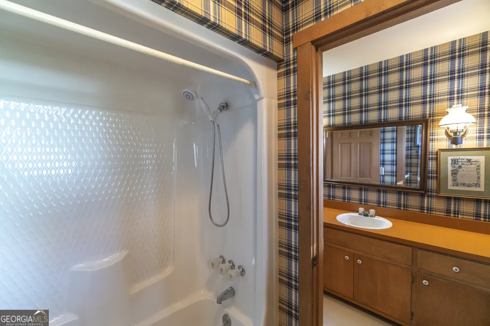 722 Woodbrier Sautee Nacoochee, GA 30571