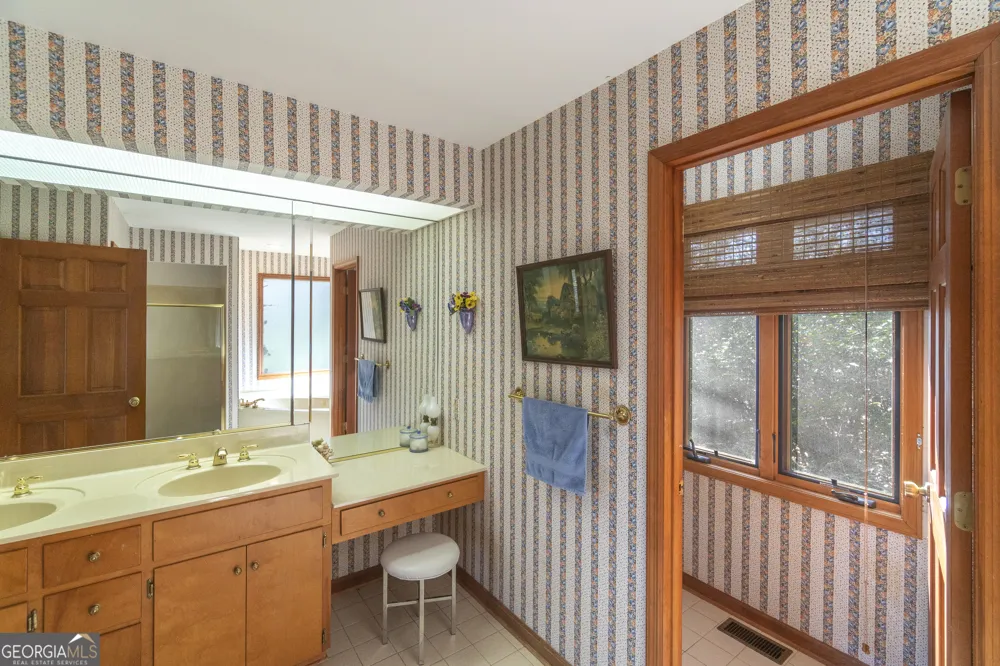 722 Woodbrier Sautee Nacoochee, GA 30571