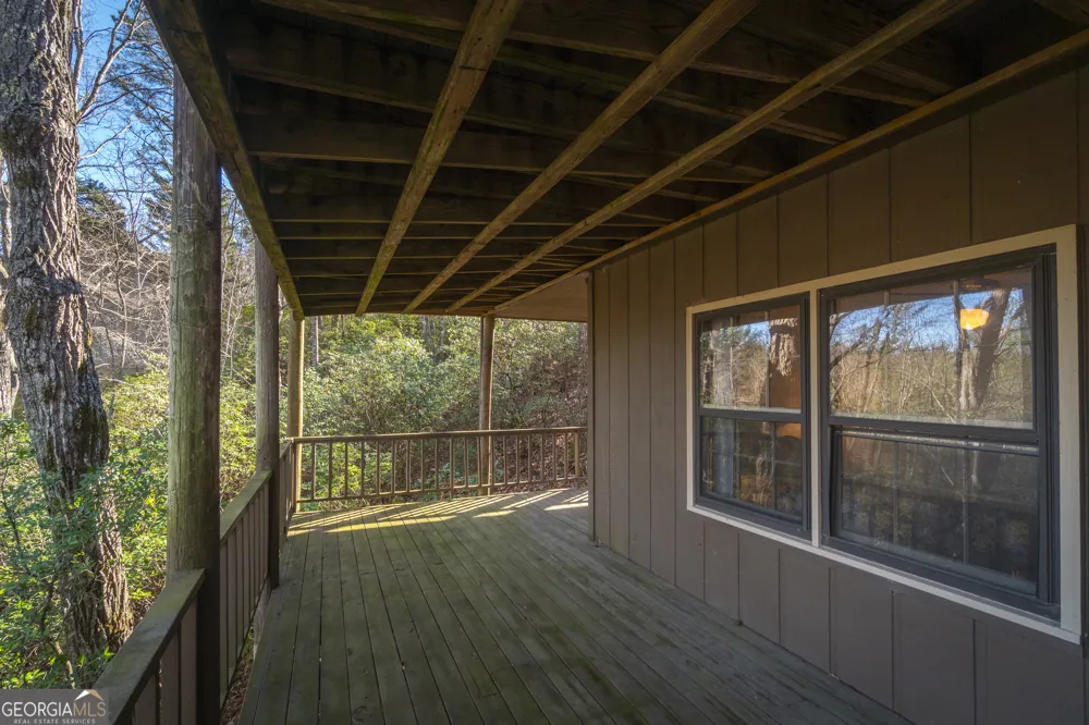 722 Woodbrier Sautee Nacoochee, GA 30571