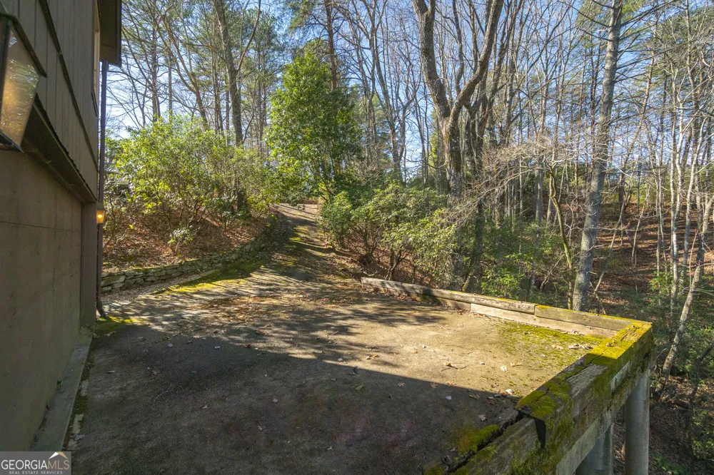 722 Woodbrier Sautee Nacoochee, GA 30571
