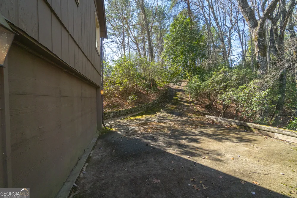 722 Woodbrier Sautee Nacoochee, GA 30571