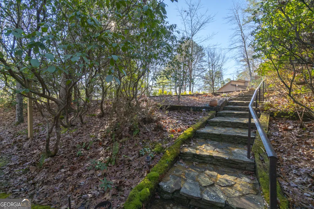 722 Woodbrier Sautee Nacoochee, GA 30571