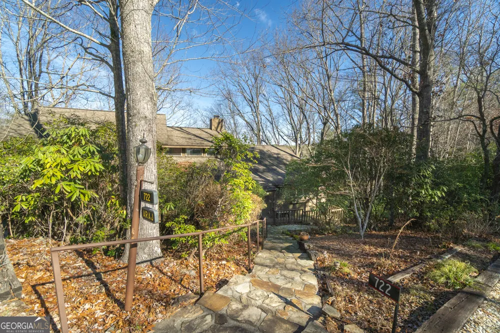 722 Woodbrier Sautee Nacoochee, GA 30571