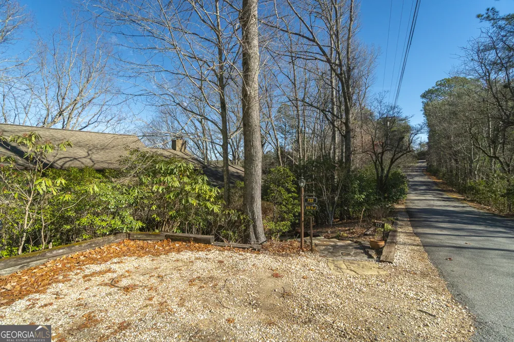 722 Woodbrier Sautee Nacoochee, GA 30571