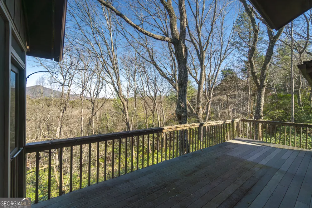 722 Woodbrier Sautee Nacoochee, GA 30571