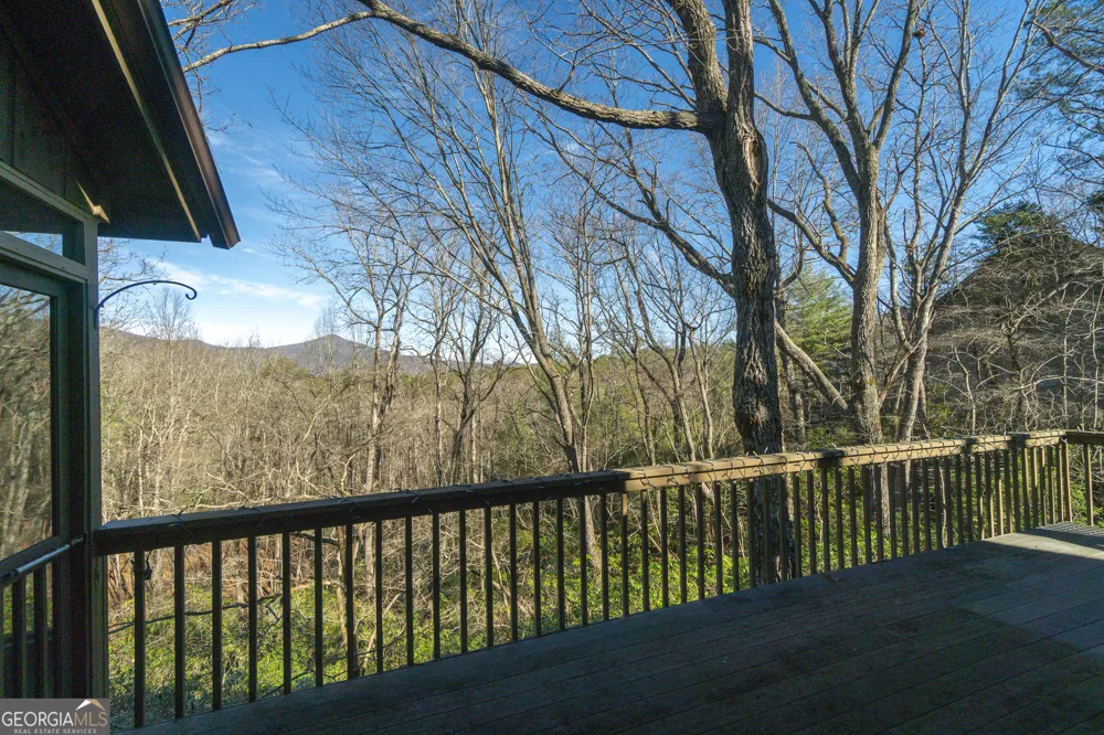 722 Woodbrier Sautee Nacoochee, GA 30571
