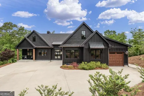 796 Creek TRL