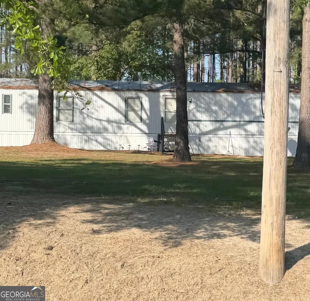 1033 Honeysuckle RD Dublin, GA 31021