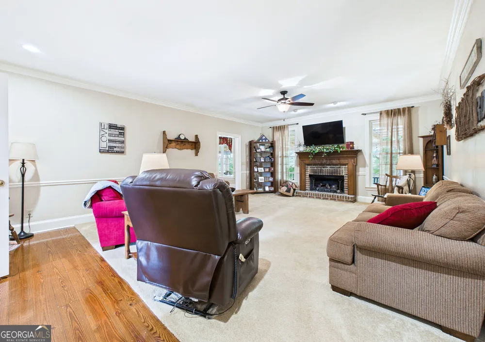 5771 Rogers RD Lizella, GA 31052