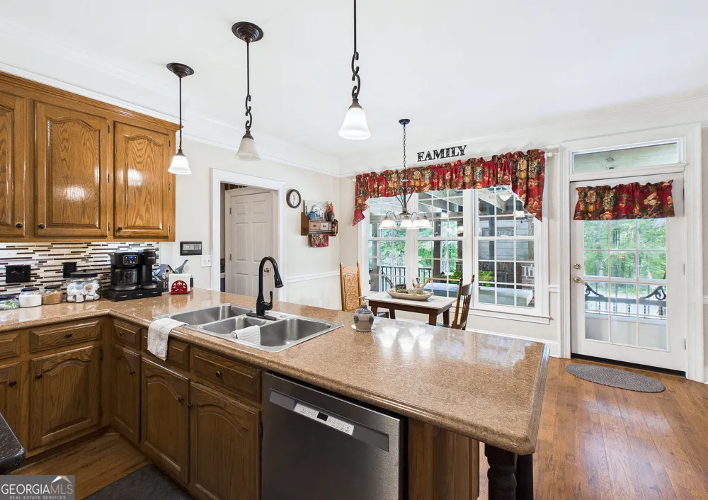 5771 Rogers RD Lizella, GA 31052
