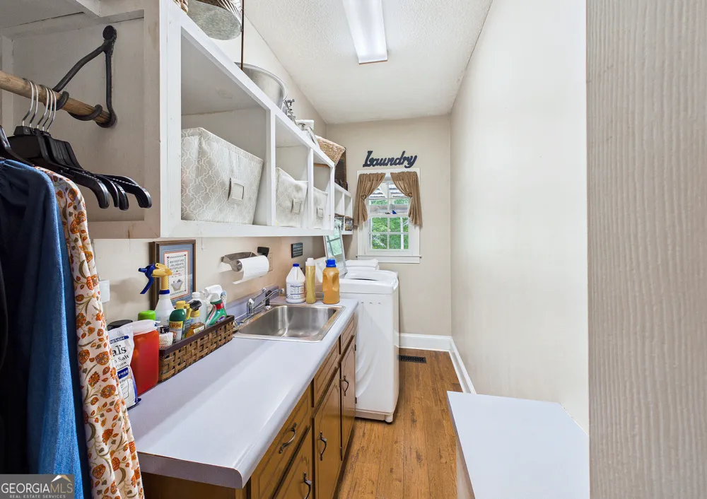 5771 Rogers RD Lizella, GA 31052
