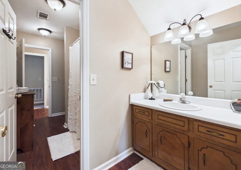 5771 Rogers RD Lizella, GA 31052