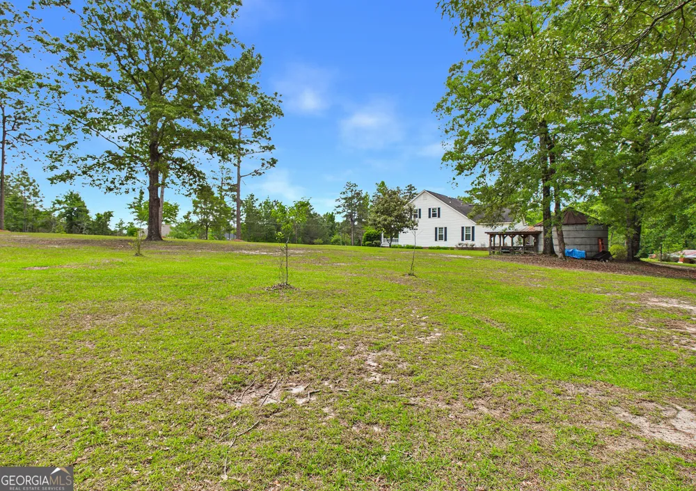 5771 Rogers RD Lizella, GA 31052
