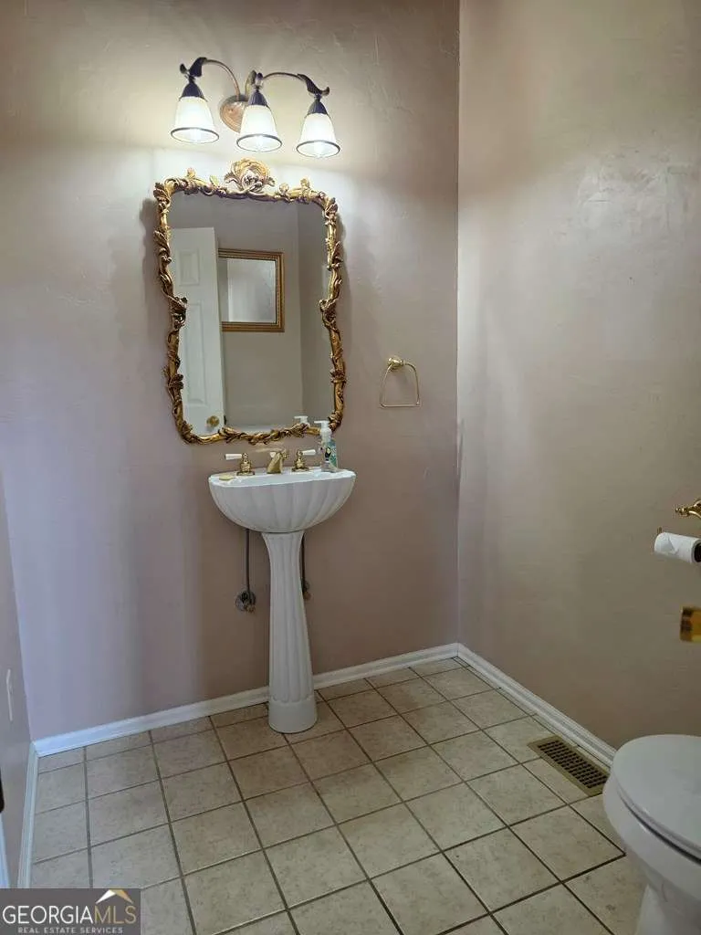 117 Robin RDG Fitzgerald, GA 31750