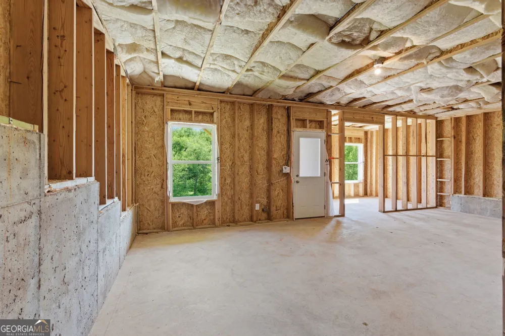 2684 Jordan LN Lithia Springs, GA 30122