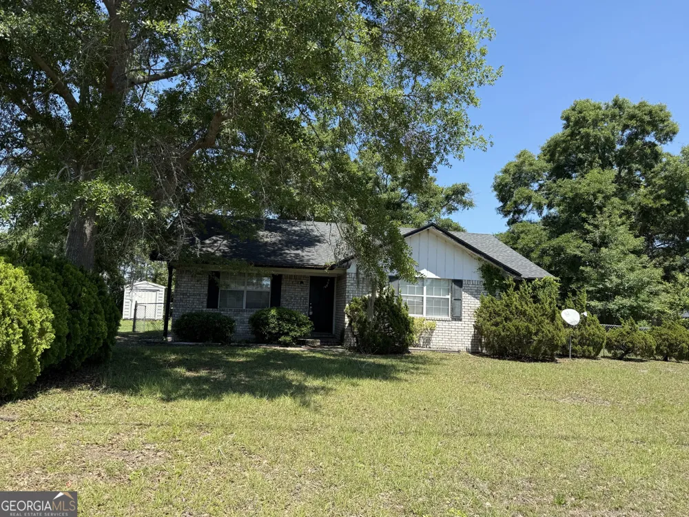 61 Kyle LN Hinesville, GA 31313