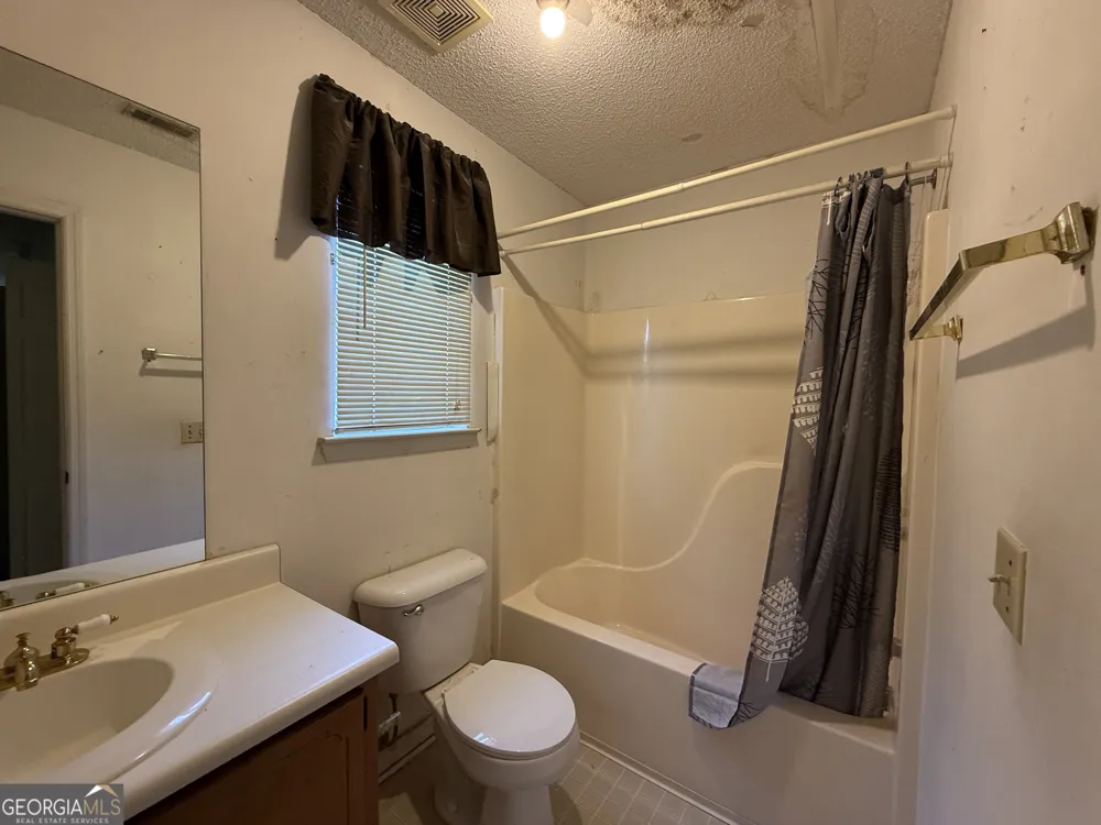 61 Kyle LN Hinesville, GA 31313