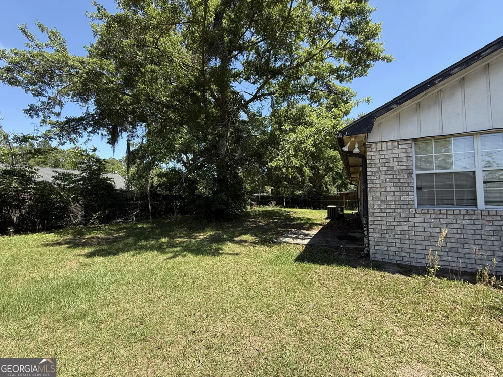 61 Kyle LN Hinesville, GA 31313