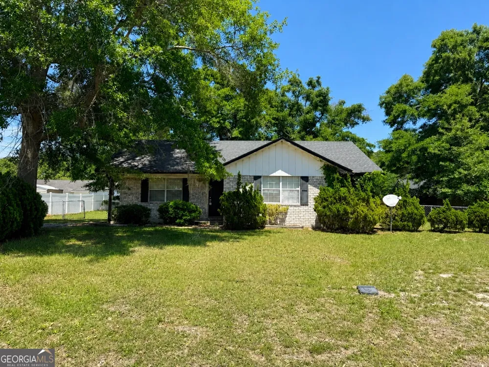 61 Kyle LN Hinesville, GA 31313