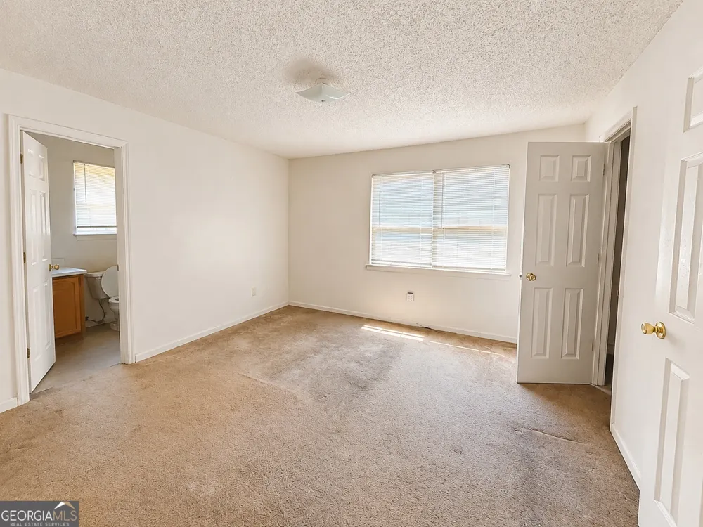 61 Kyle LN Hinesville, GA 31313