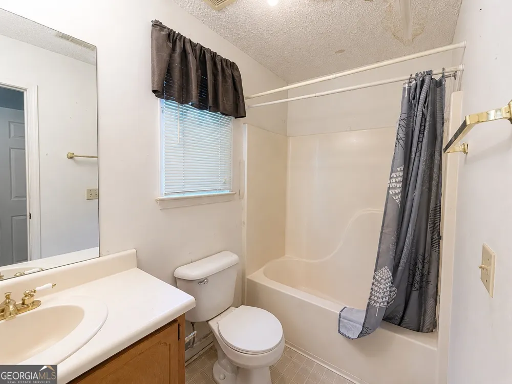 61 Kyle LN Hinesville, GA 31313