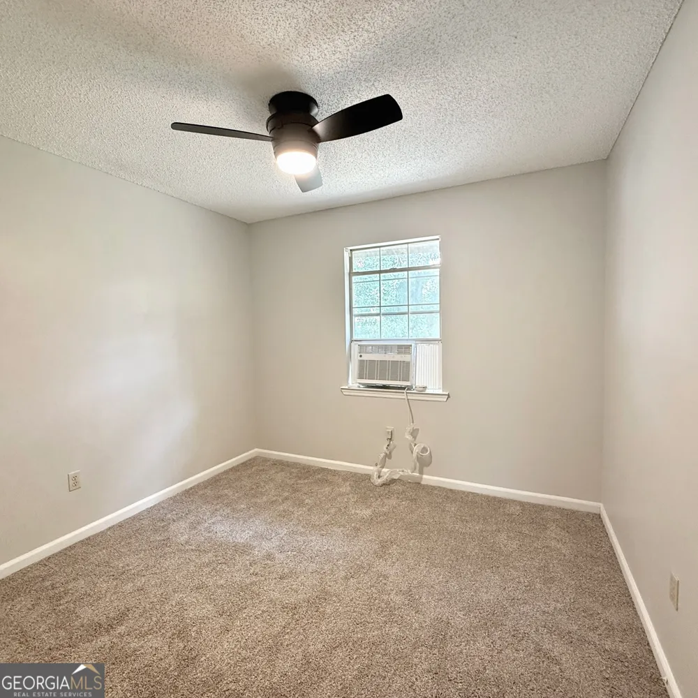 61 Kyle LN Hinesville, GA 31313
