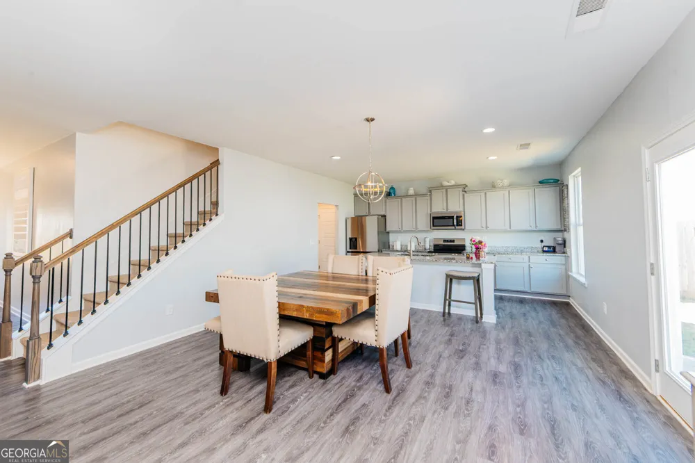 137 Red Birch LN Warner Robins, GA 31093