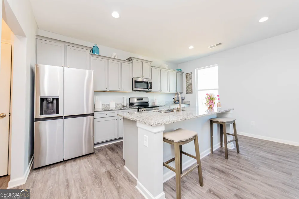 137 Red Birch LN Warner Robins, GA 31093
