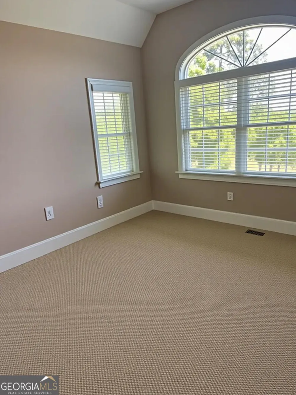 125 Night Hawk DR Alto, GA 30510