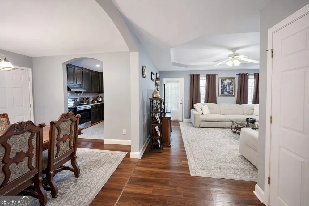 235 Cook ST Alto, GA 30510