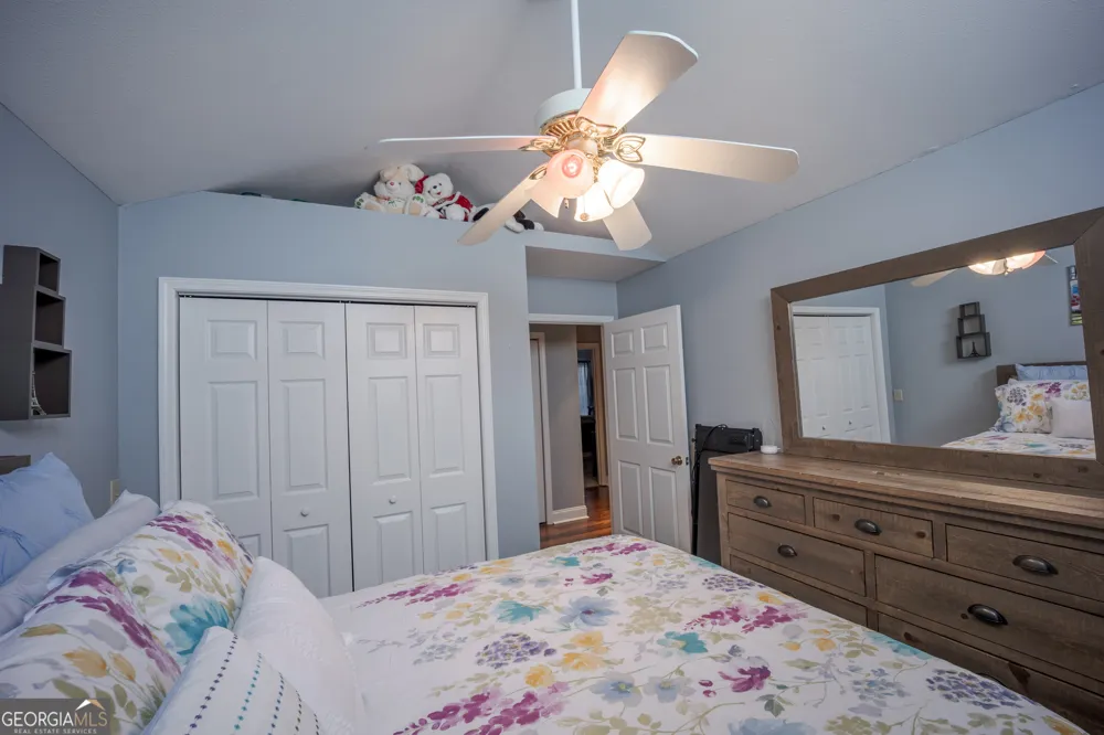 235 Cook ST Alto, GA 30510