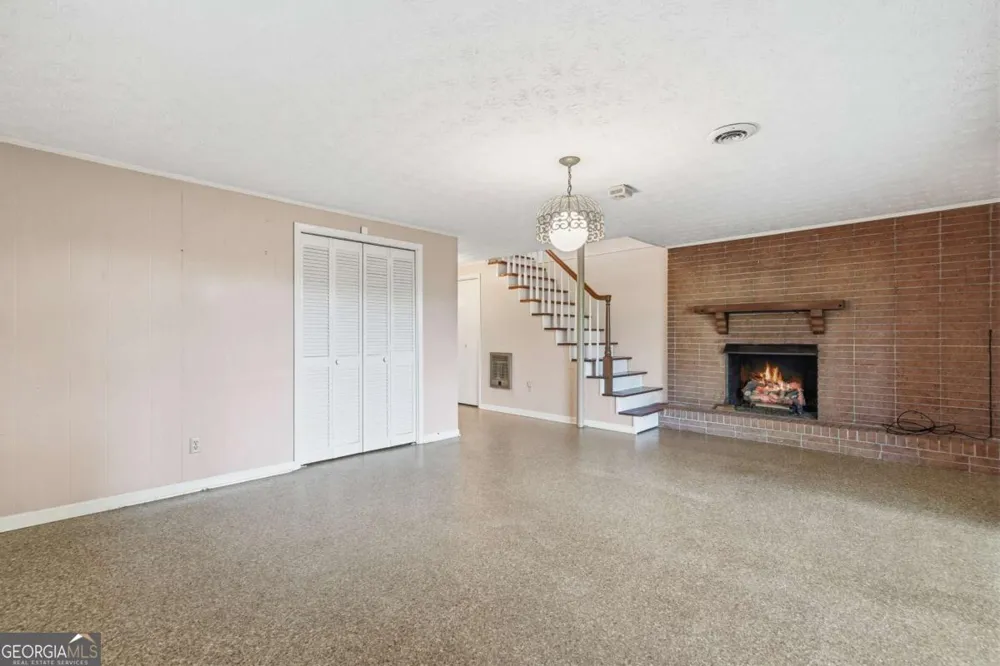 56 Claymont RD Mcintyre, GA 31054