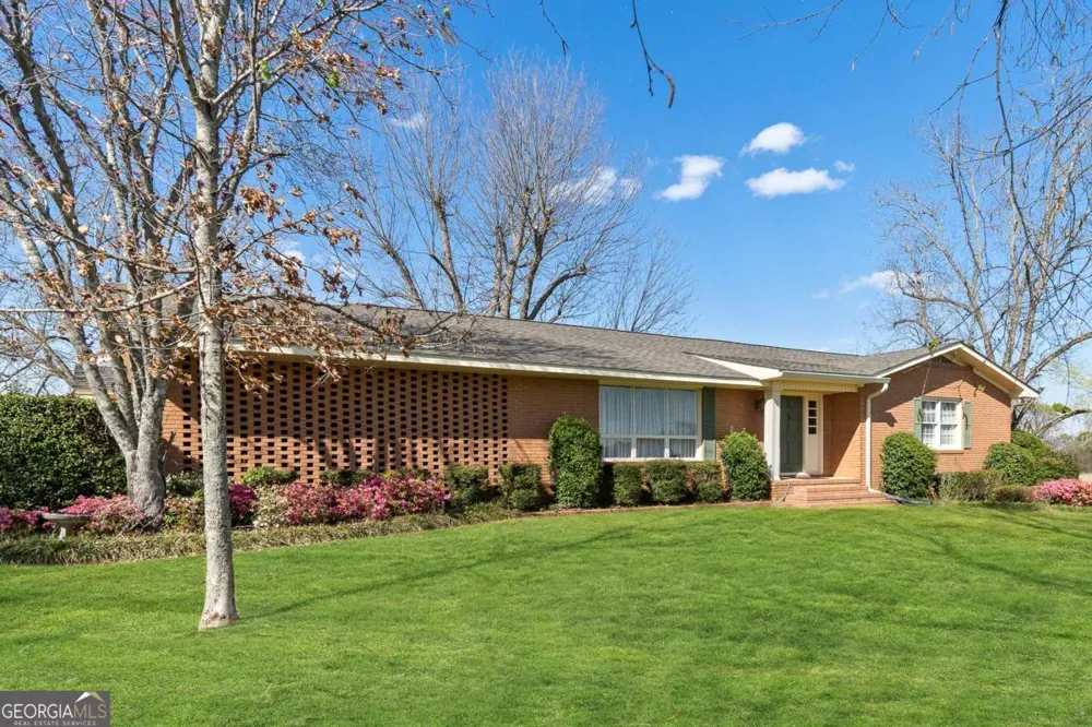 56 Claymont RD Mcintyre, GA 31054