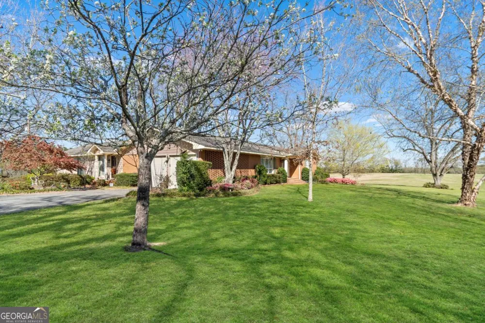 56 Claymont RD Mcintyre, GA 31054