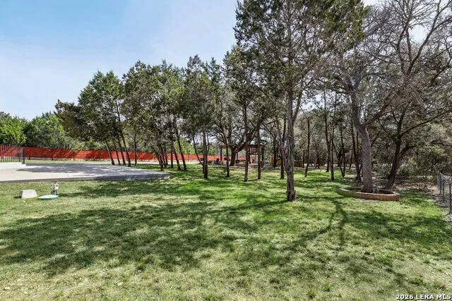 275 Stallion Springs Fischer, TX 78623