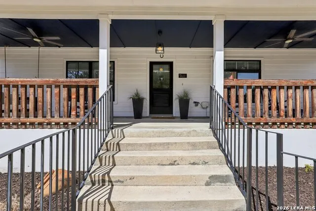 275 Stallion Springs Fischer, TX 78623