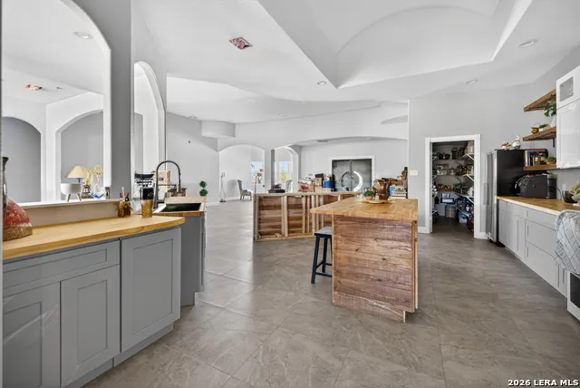 510 HIGH MDW Lytle, TX 78052