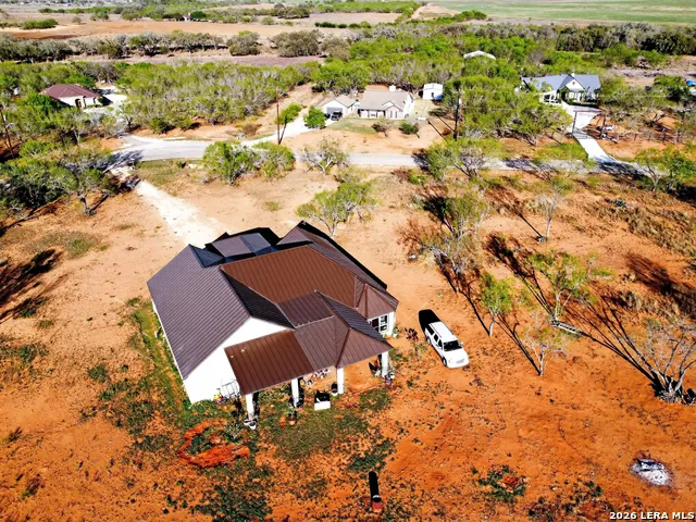 510 HIGH MDW Lytle, TX 78052