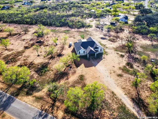 510 HIGH MDW Lytle, TX 78052