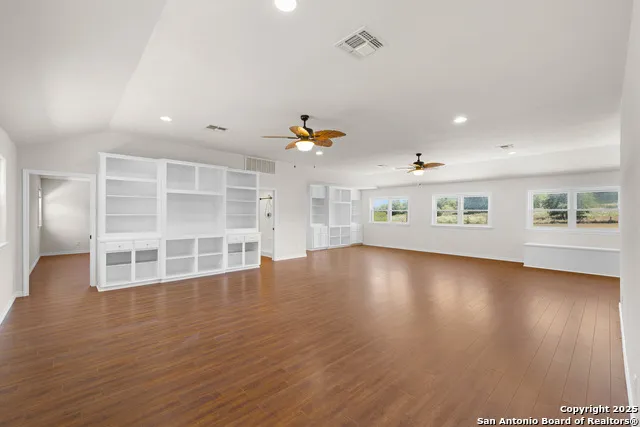 5450 Mazurek Schulenburg, TX 78956