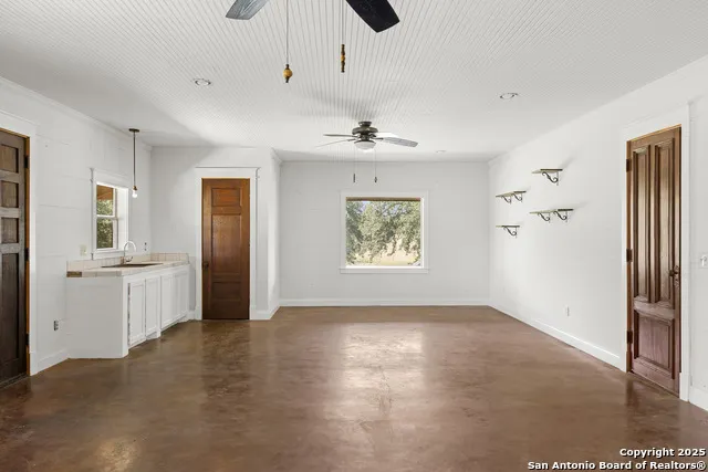 5450 Mazurek Schulenburg, TX 78956