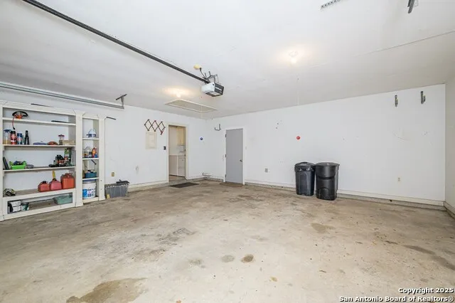10416 7TH ST Pettus, TX 78146