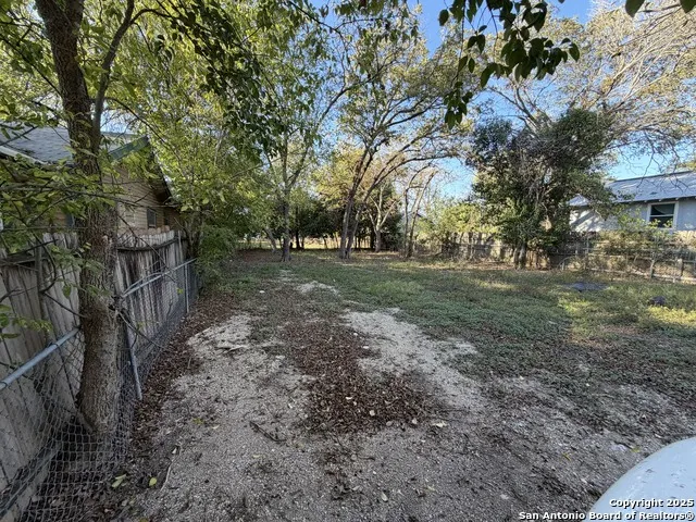 2044 Katy New Braunfels, TX 78130