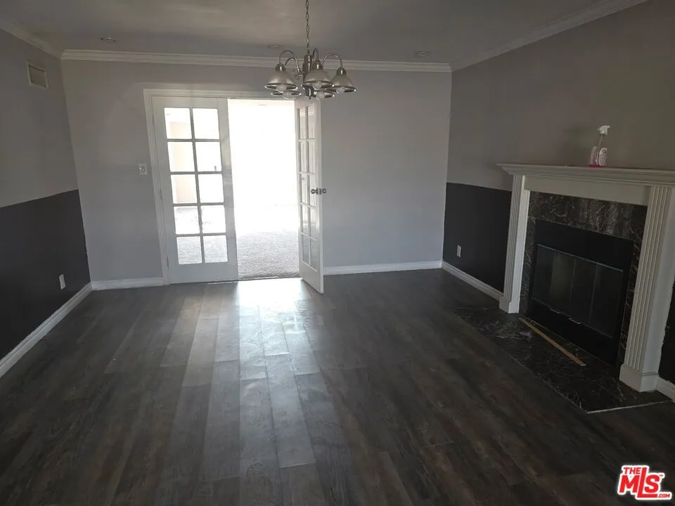 24823 Island Avenue Carson, CA 90745