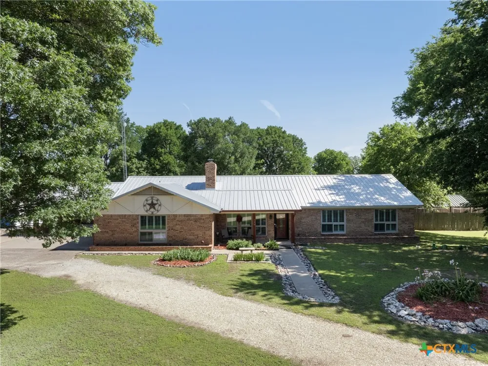 118 Deer Trail Bruceville Eddy, TX 76630