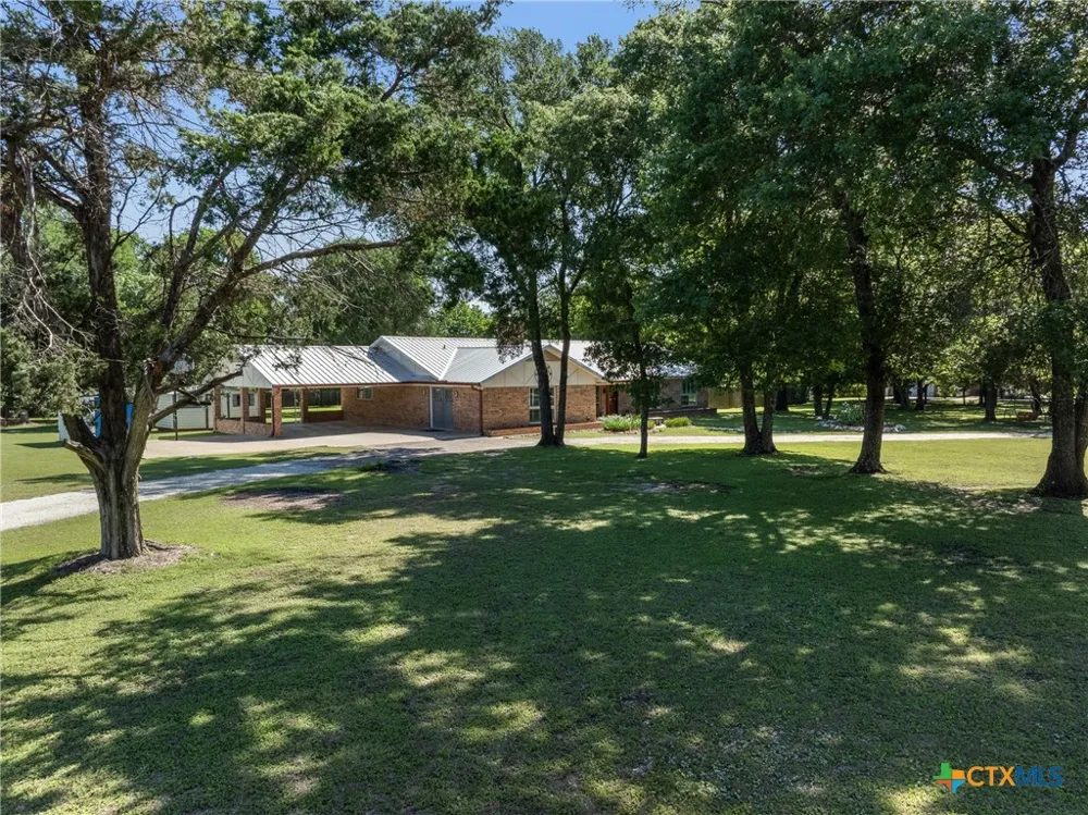 118 Deer Trail Bruceville Eddy, TX 76630