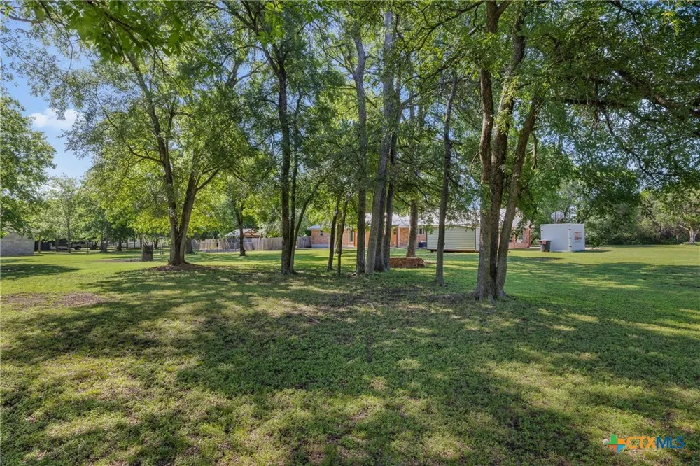 118 Deer Trail Bruceville Eddy, TX 76630