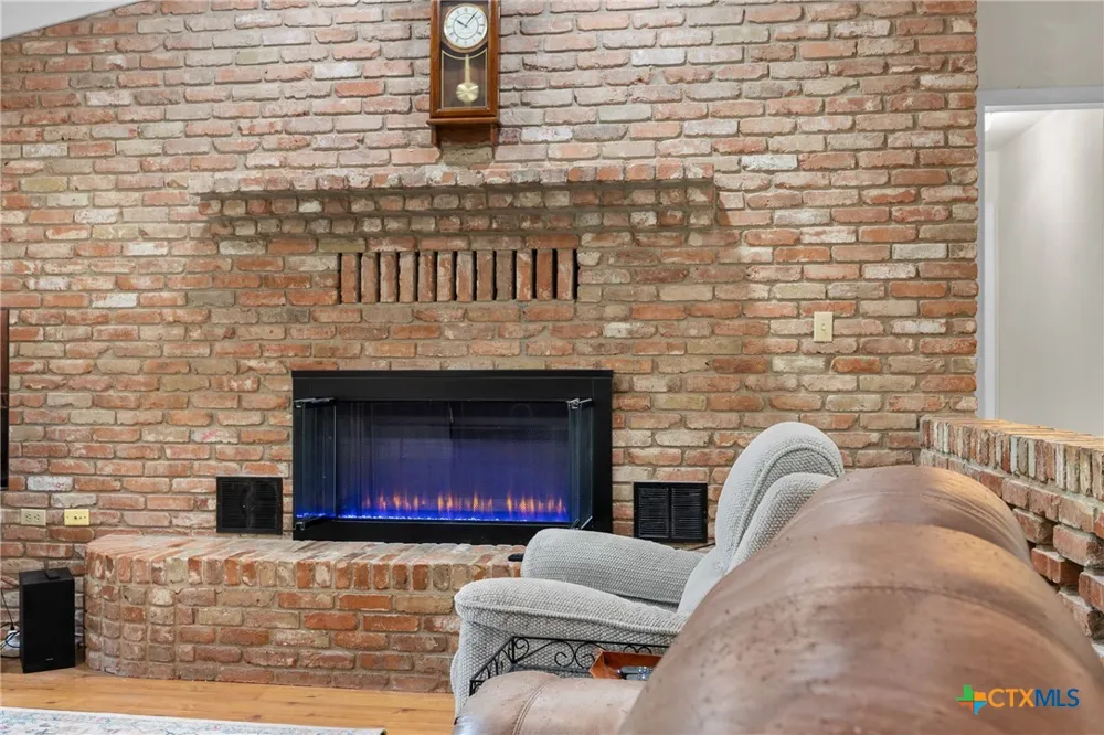 118 Deer Trail Bruceville Eddy, TX 76630